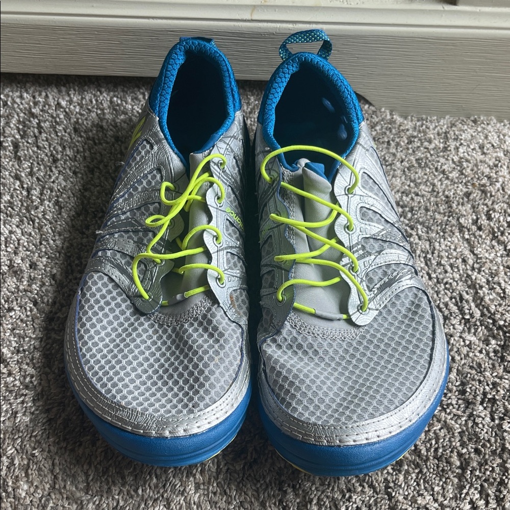 New Balance Hydra Hesion Size 10.5 trail running shoes